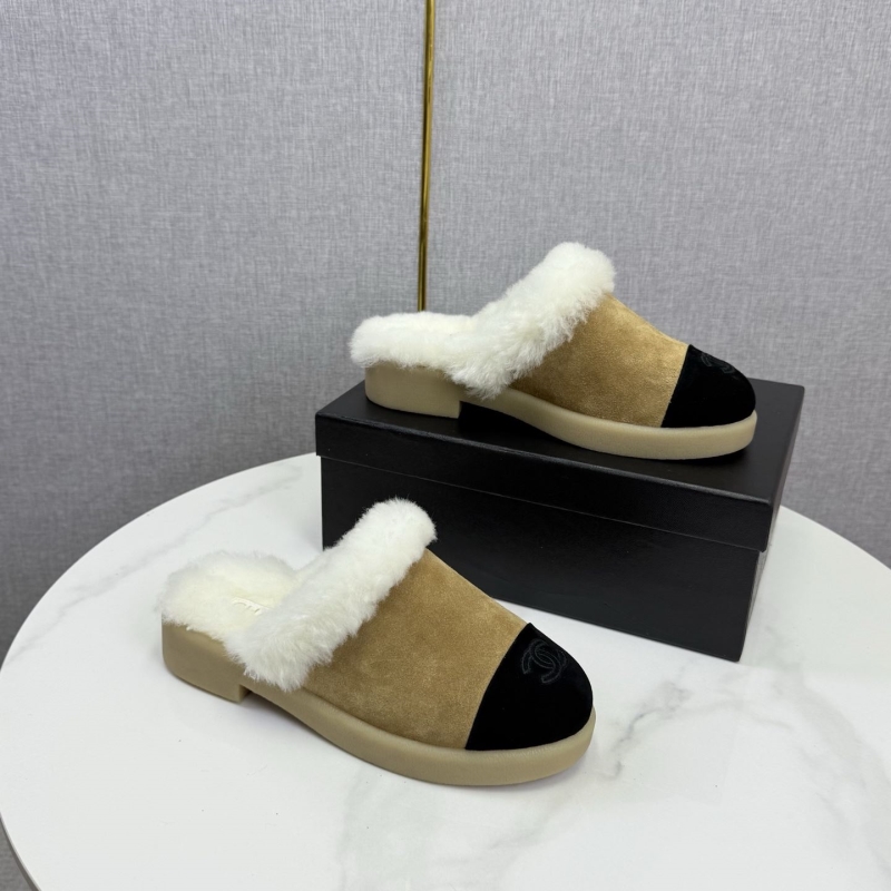 Ch**el slippers